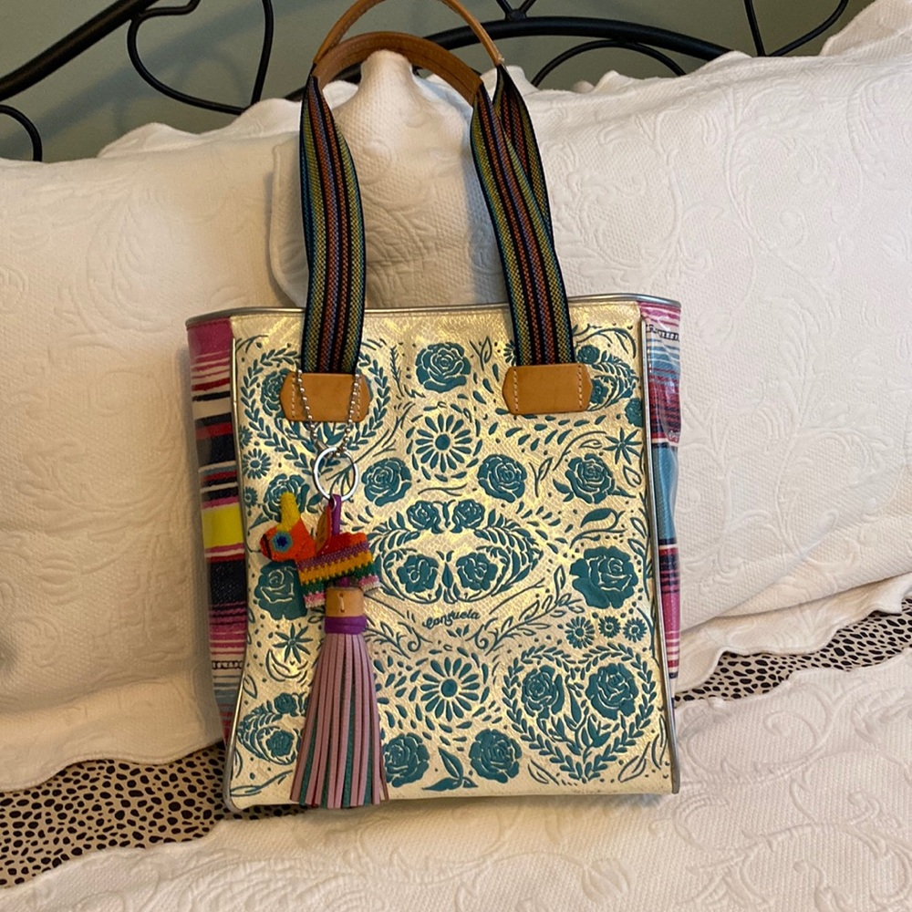 Consuela Bonita Chica. Retired and impossible to find. Perfect handbag!!